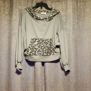 NWOT wide 3/4 sleeve sweater